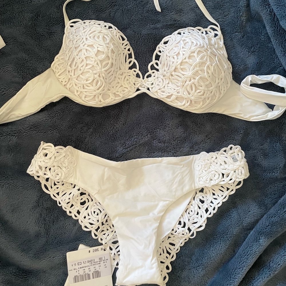 Brand new never worn La Perla swimsuit